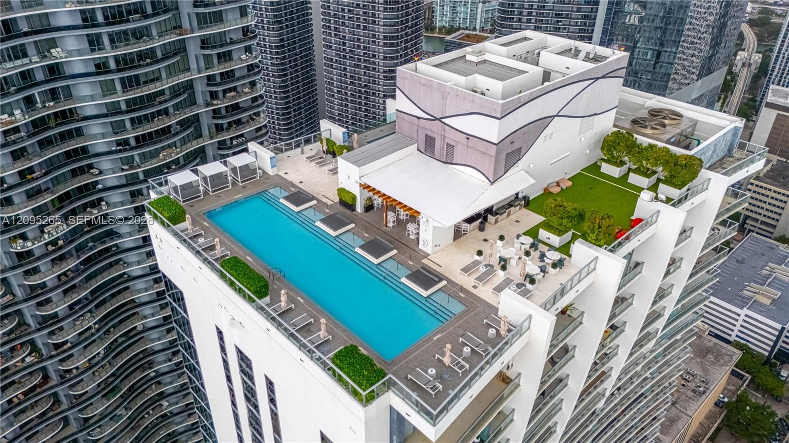 1010 Brickell · #2905 in Miami - Photo 11