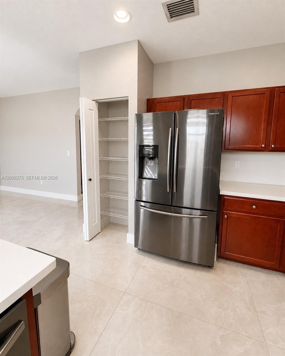 Kitchen pantry