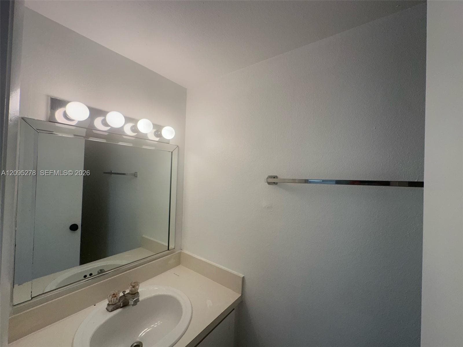 VENETIAN GARDENS AT COUNT · #H204 in Hialeah - Photo 3