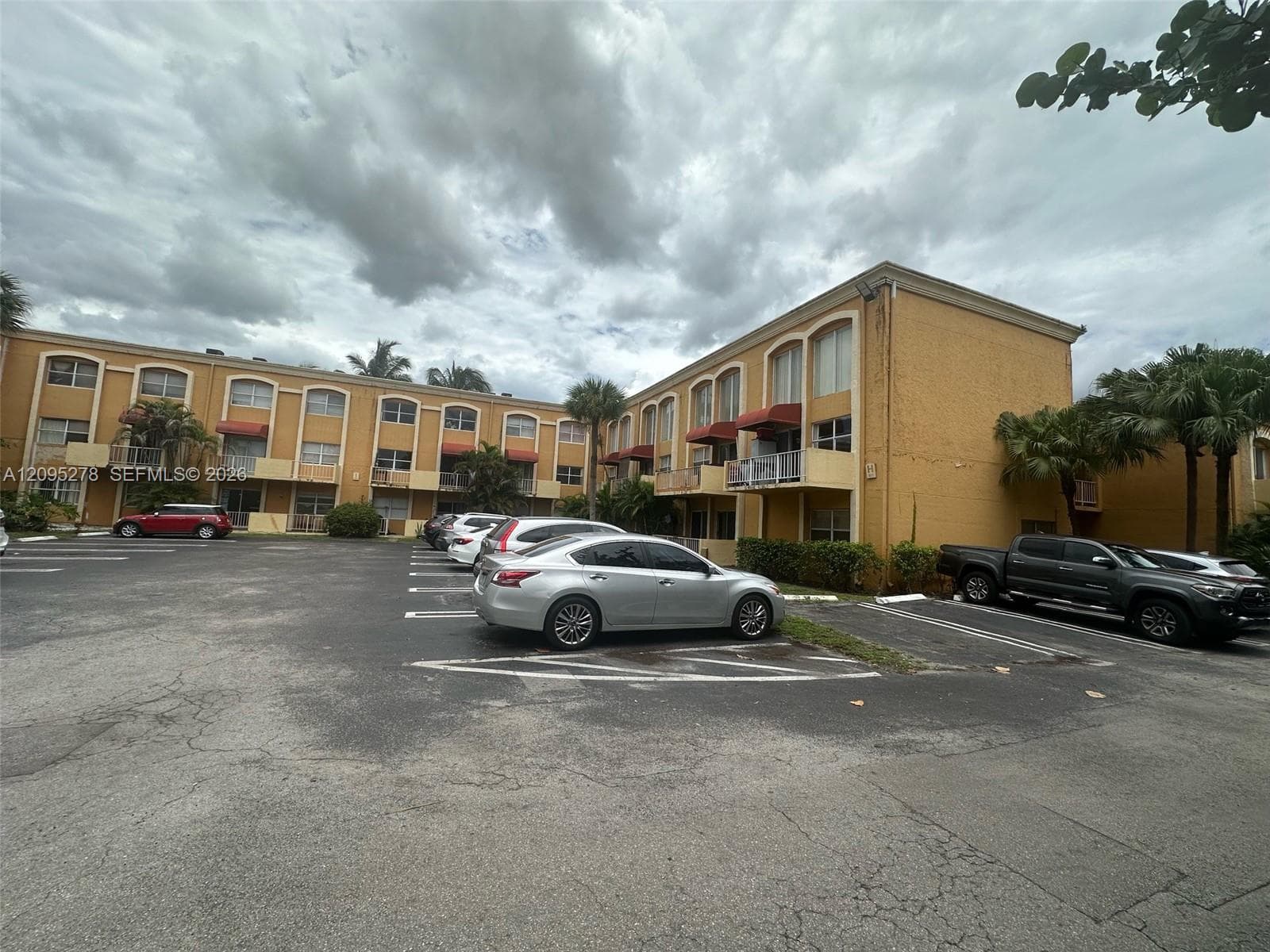VENETIAN GARDENS AT COUNT · #H204 in Hialeah - Photo 10