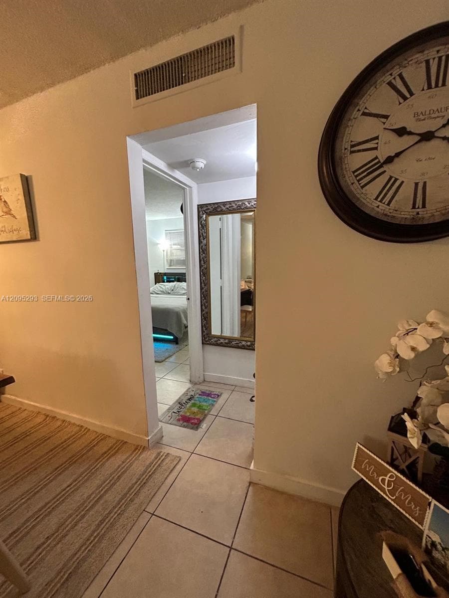 LSOLEI AT HALLANDALE BEAC · #104 in Hallandale Beach - Photo 10