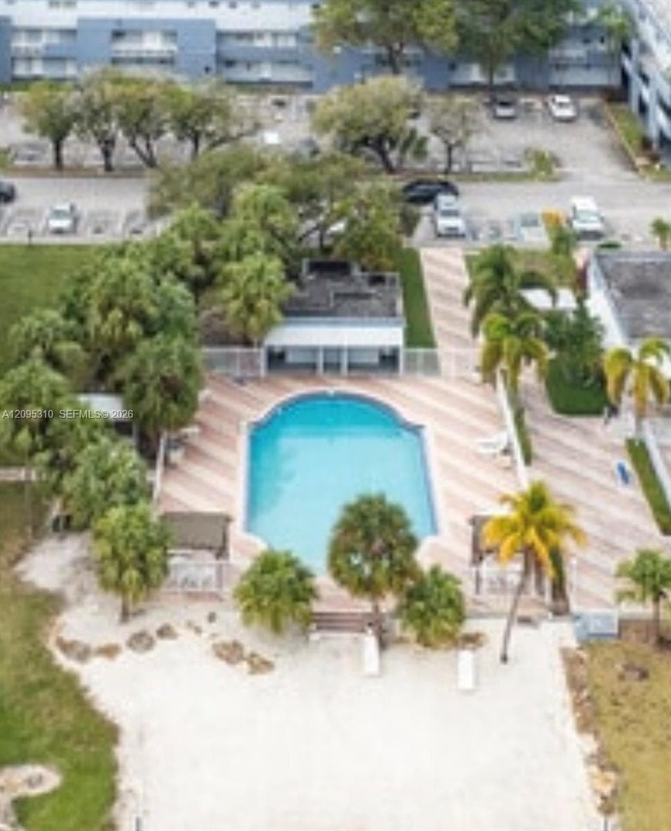 THE BEACH CLUB AT FONTAIN · #I220 in Miami - Photo 17