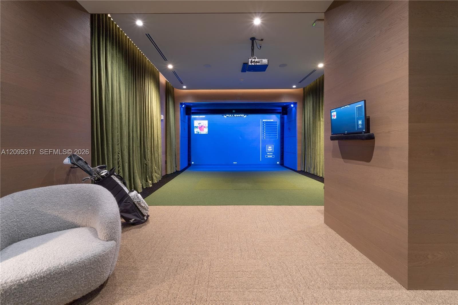 Golf Simulator Studio