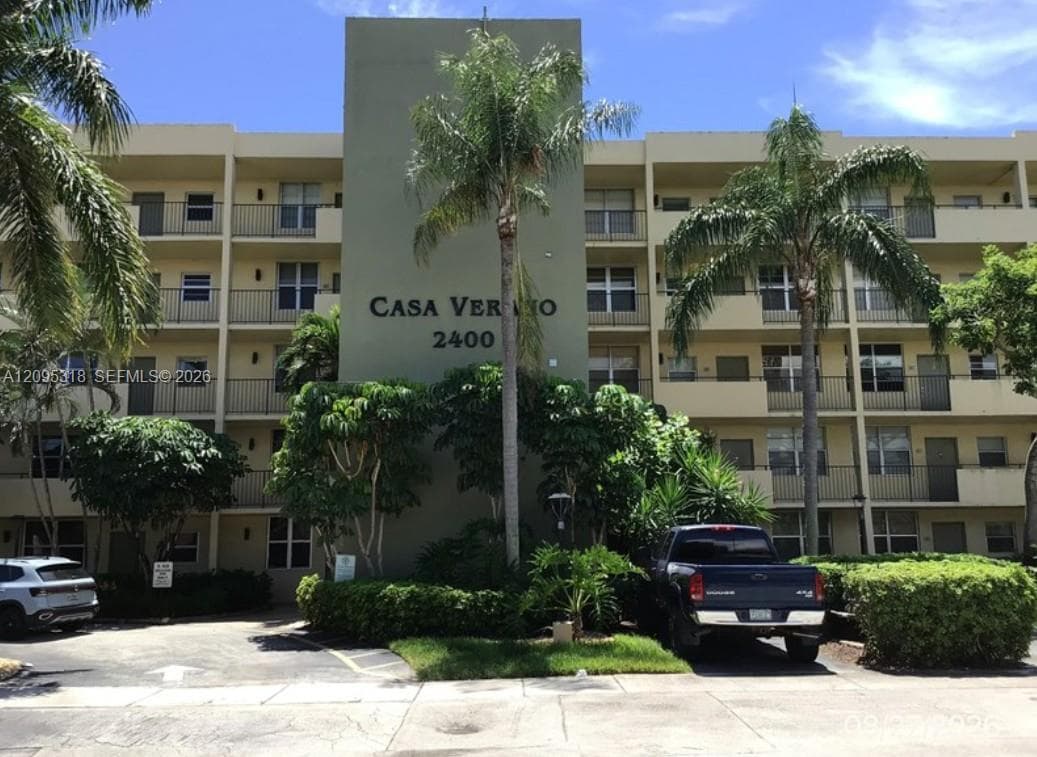 CASA VERANO CONDO · #203 in Pompano Beach - Photo 1