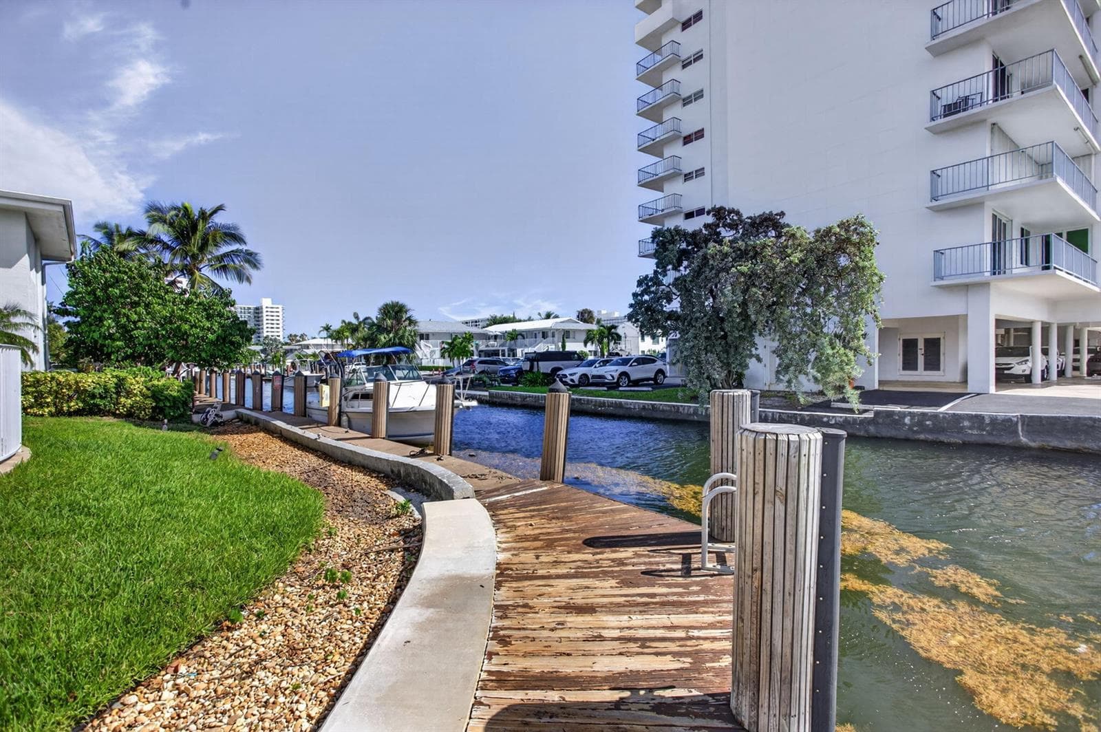Dock