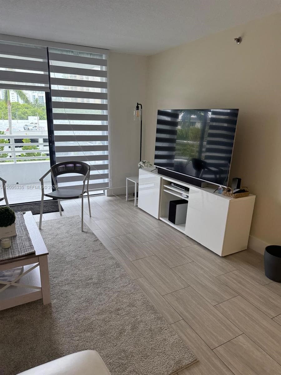 PARC CENTRAL EAST · #414 in Aventura - Photo 10