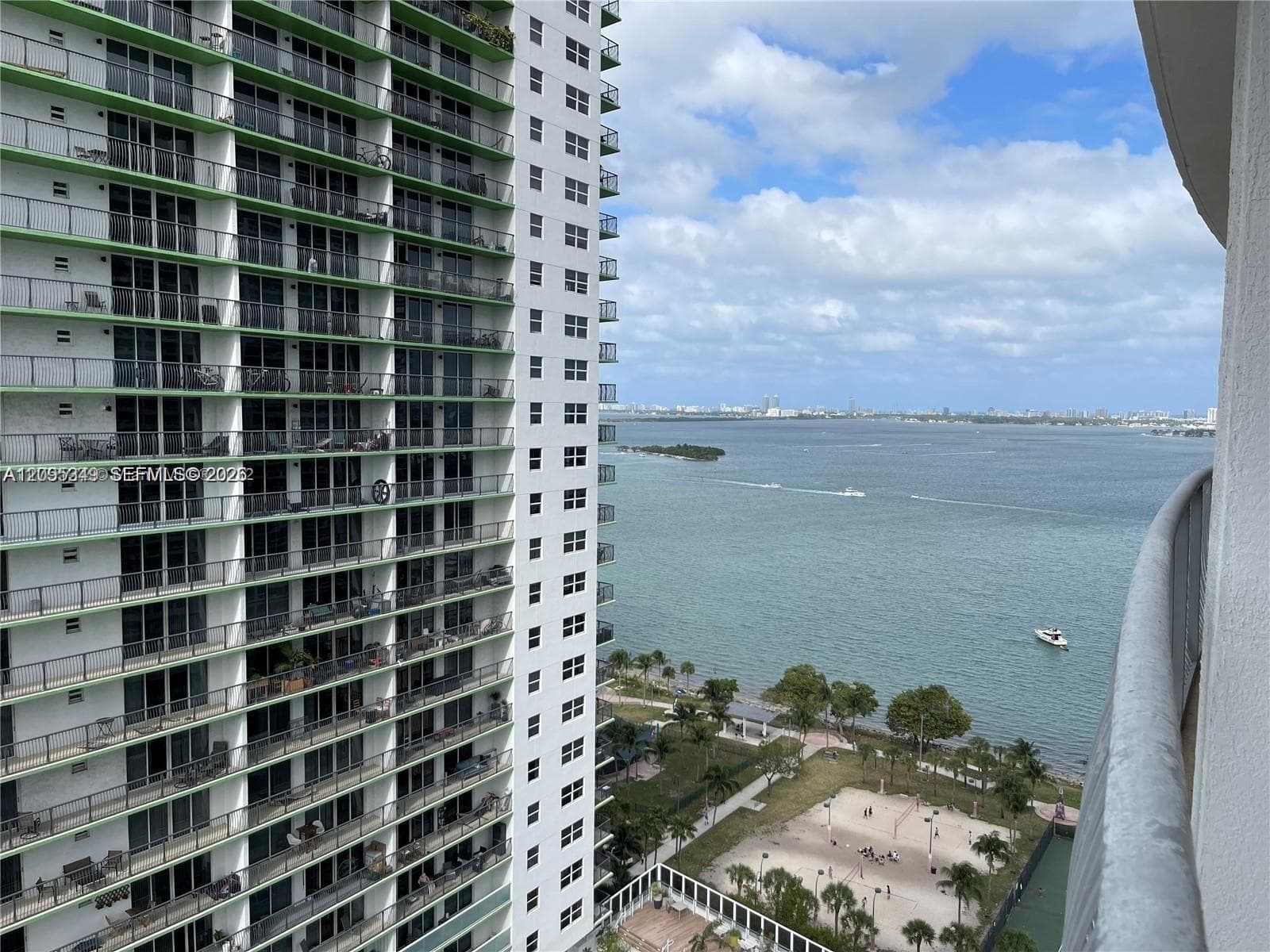 Opera Tower · #2309 in Miami - Photo 8