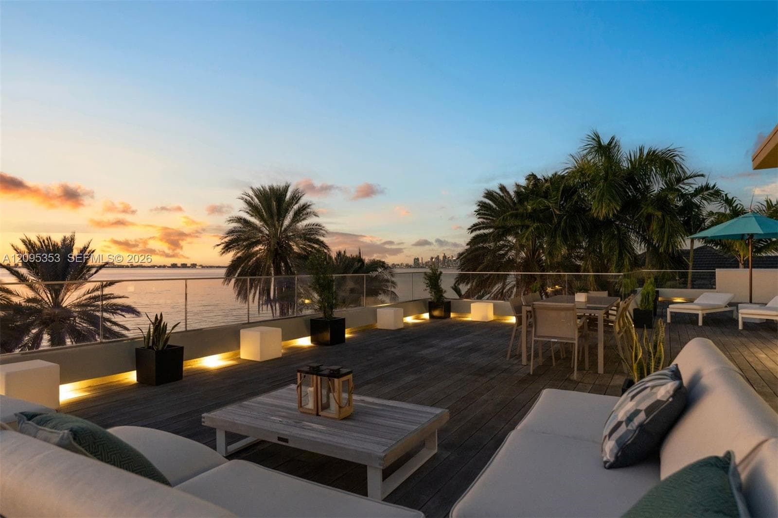 360 Harbor Dr photo 24