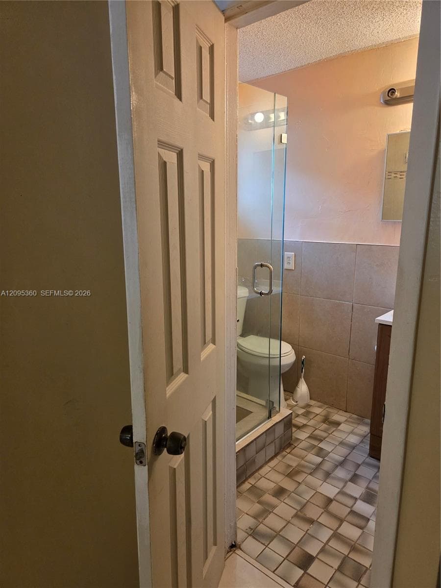 1957 NE 177th St #1 photo 17