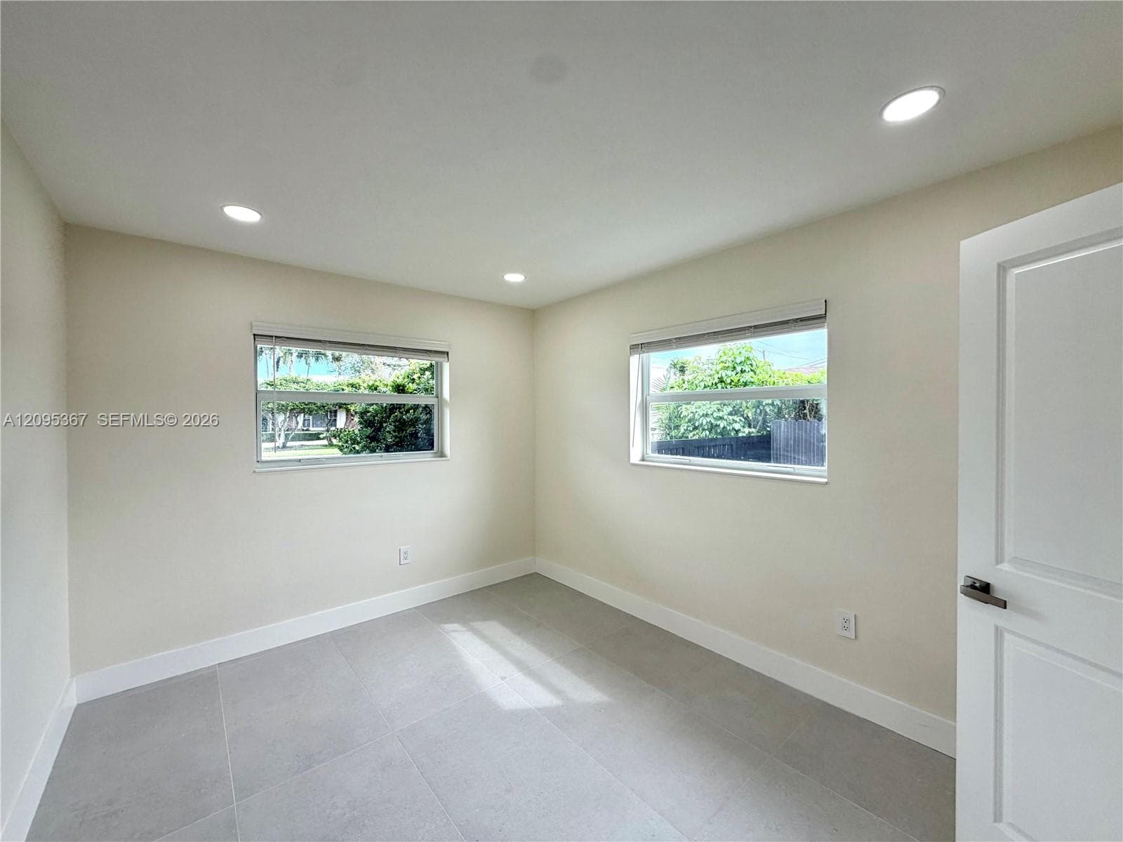 8820 SW 85th St photo 31
