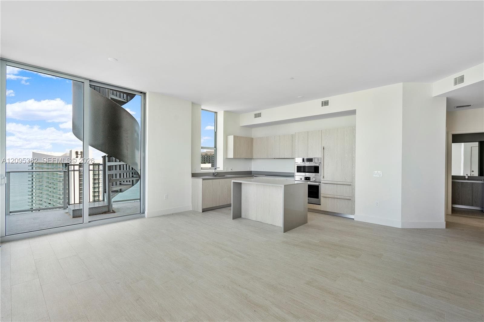 Hyde Beach House · #T4301-PENTHOUSE in Hollywood - Photo 12