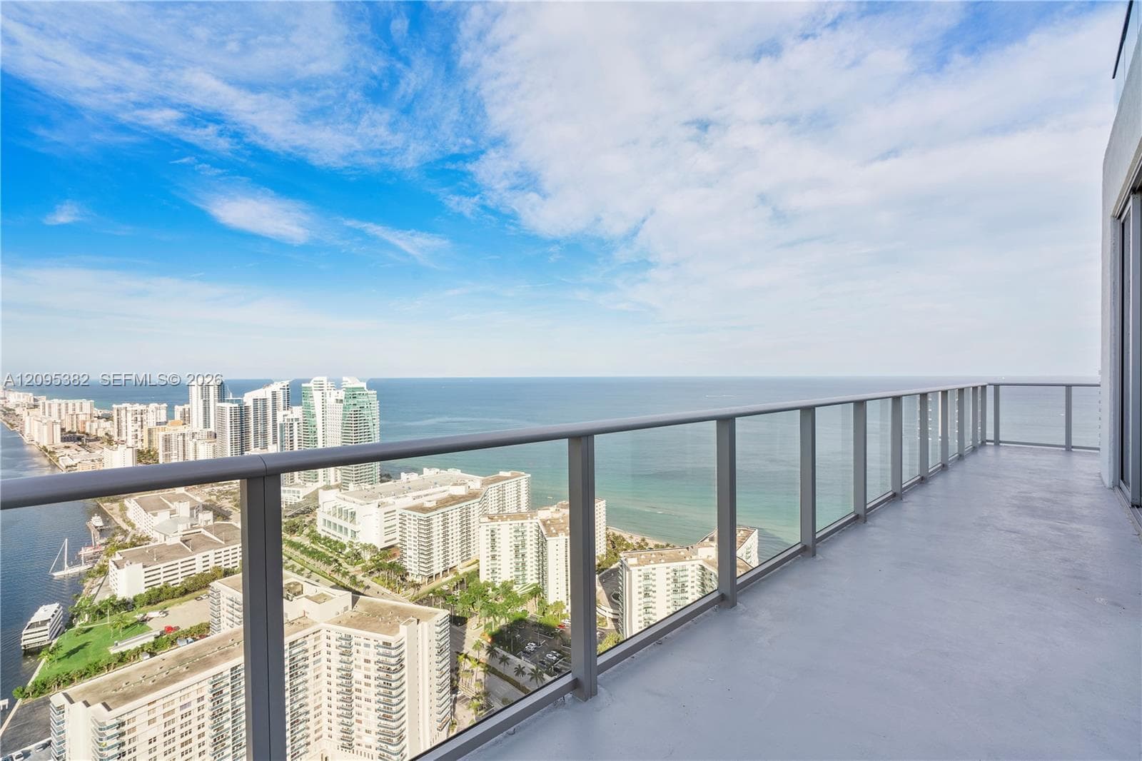 Hyde Beach House · #T4301-PENTHOUSE in Hollywood - Photo 5