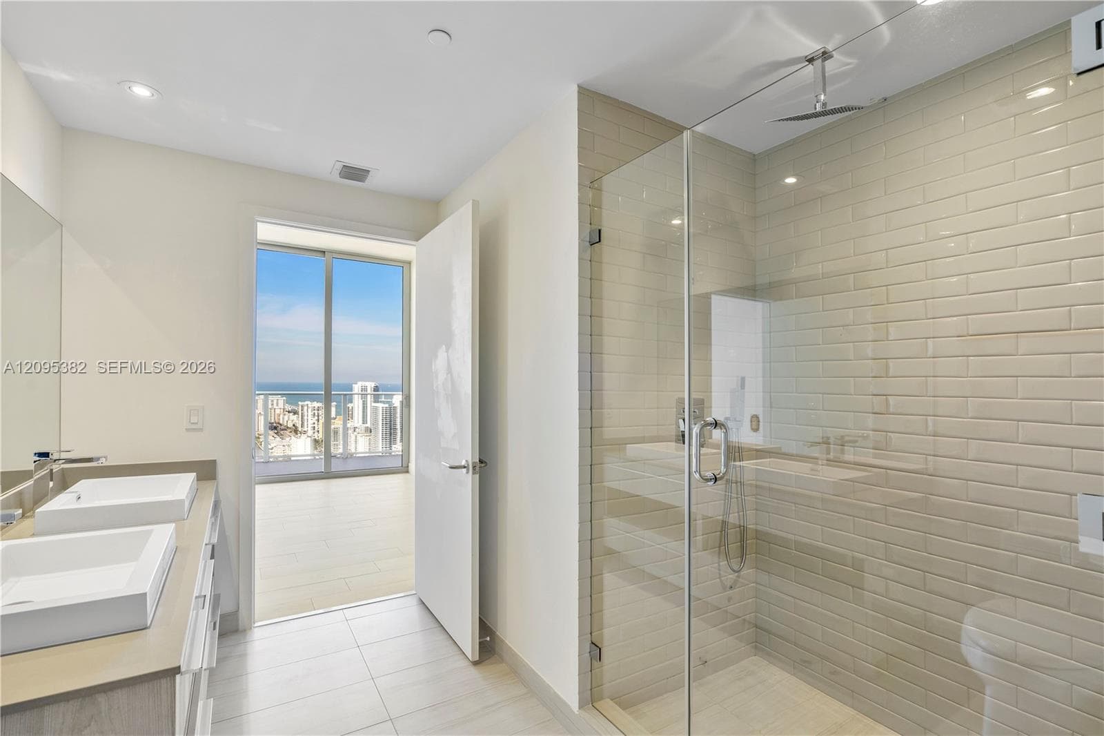 Hyde Beach House · #T4301-PENTHOUSE in Hollywood - Photo 15