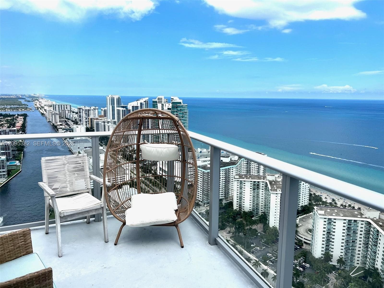 Hyde Beach House · #T4301-PENTHOUSE in Hollywood - Photo 40