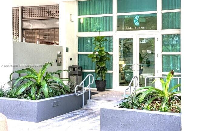 BRICKELL VIEW WEST CONDO · #609 in Miami - Photo 2
