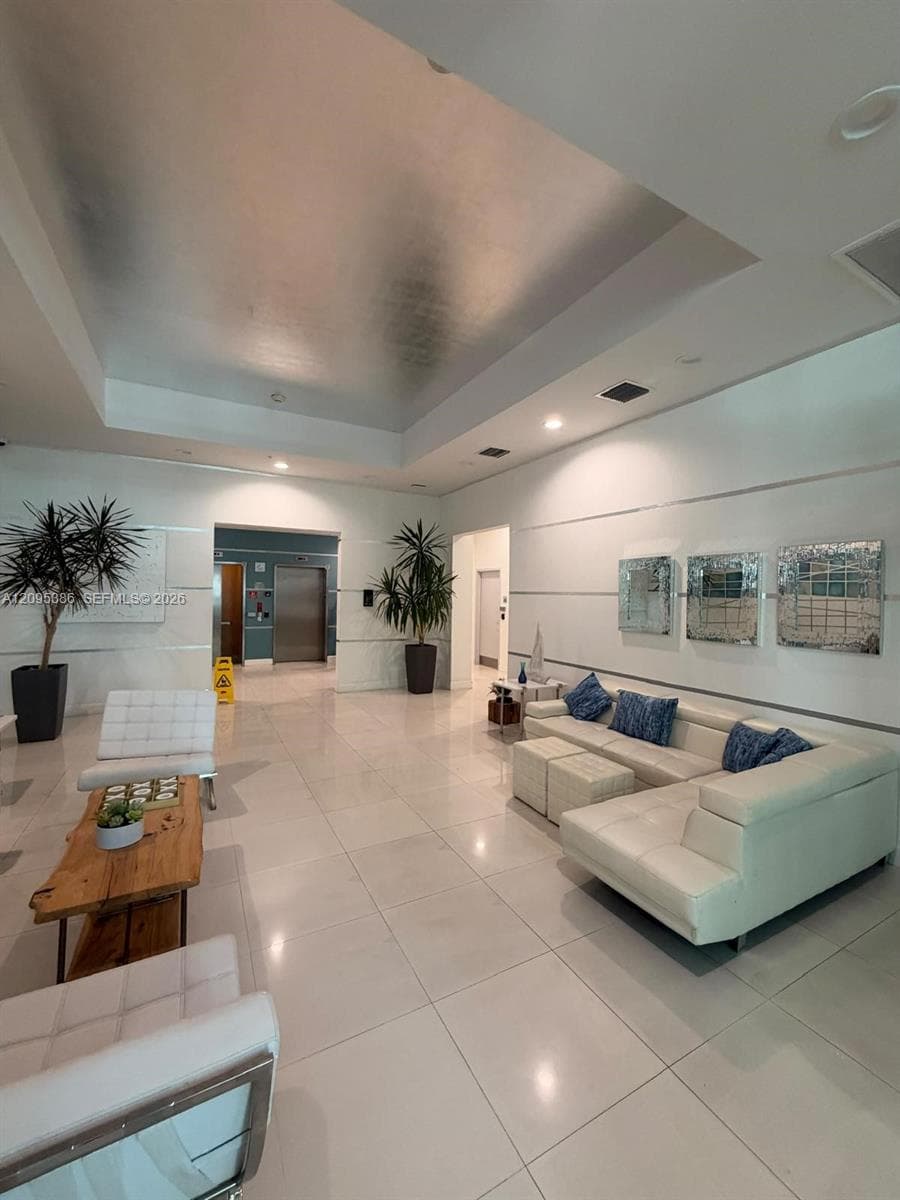 BRICKELL VIEW WEST CONDO · #609 in Miami - Photo 13