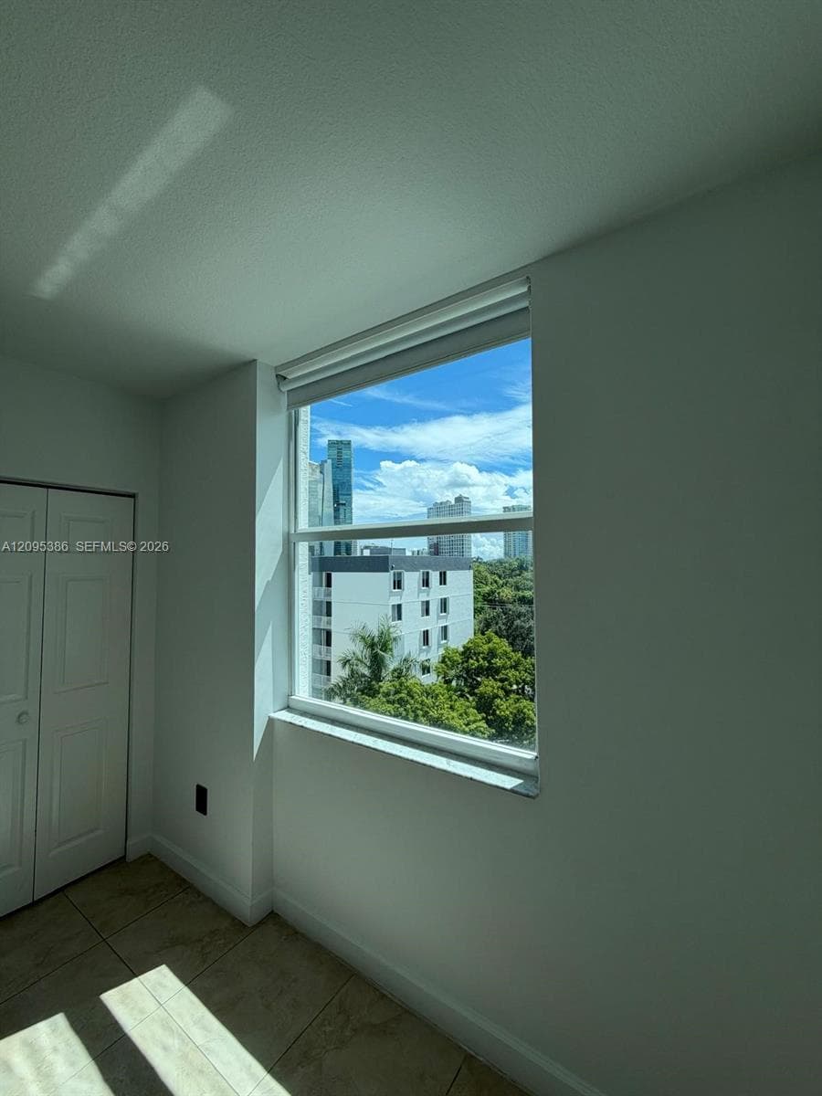 BRICKELL VIEW WEST CONDO · #609 in Miami - Photo 11