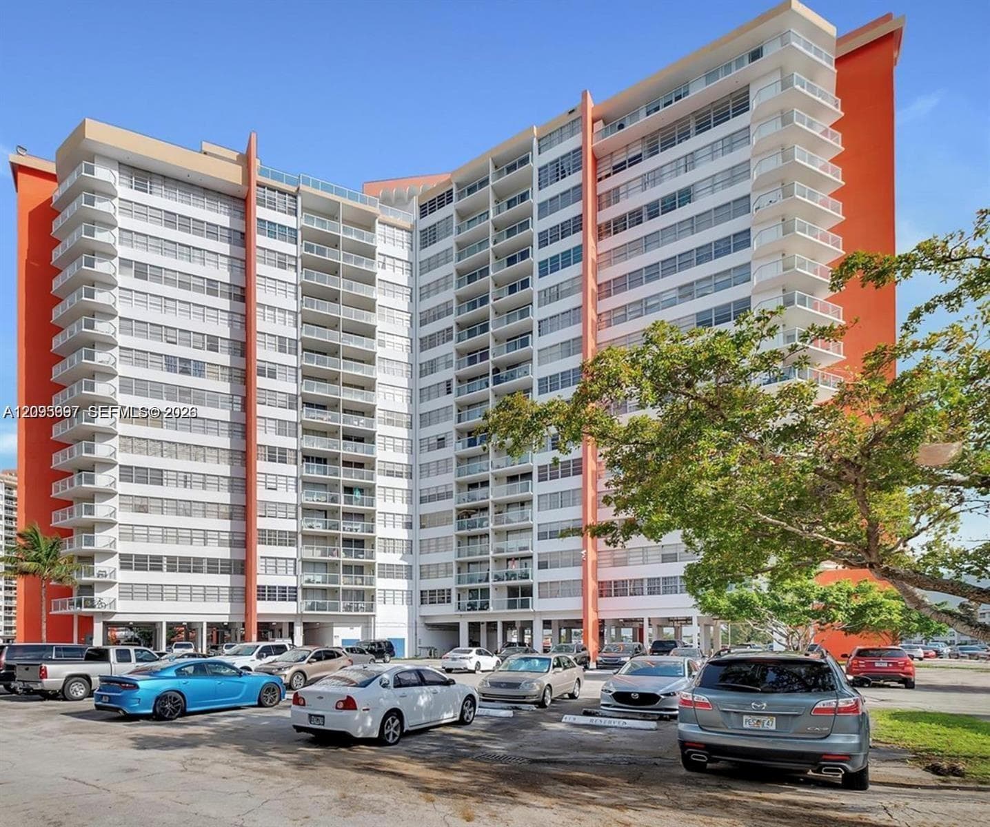 BUCKLEY TOWERS CONDO - EA · #PH11E in Miami - Photo 1