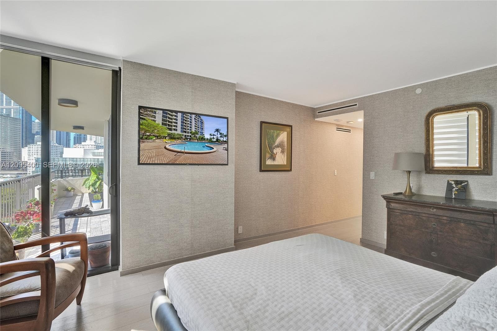 Brickell Key One · #A1015 in Miami - Photo 9
