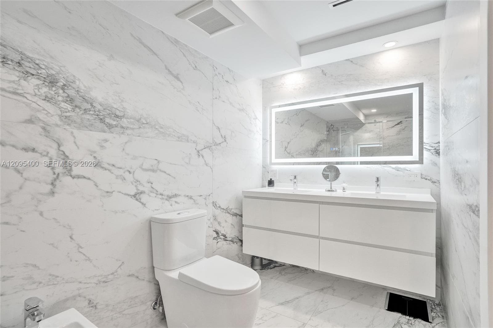 Brickell Key One · #A1015 in Miami - Photo 15