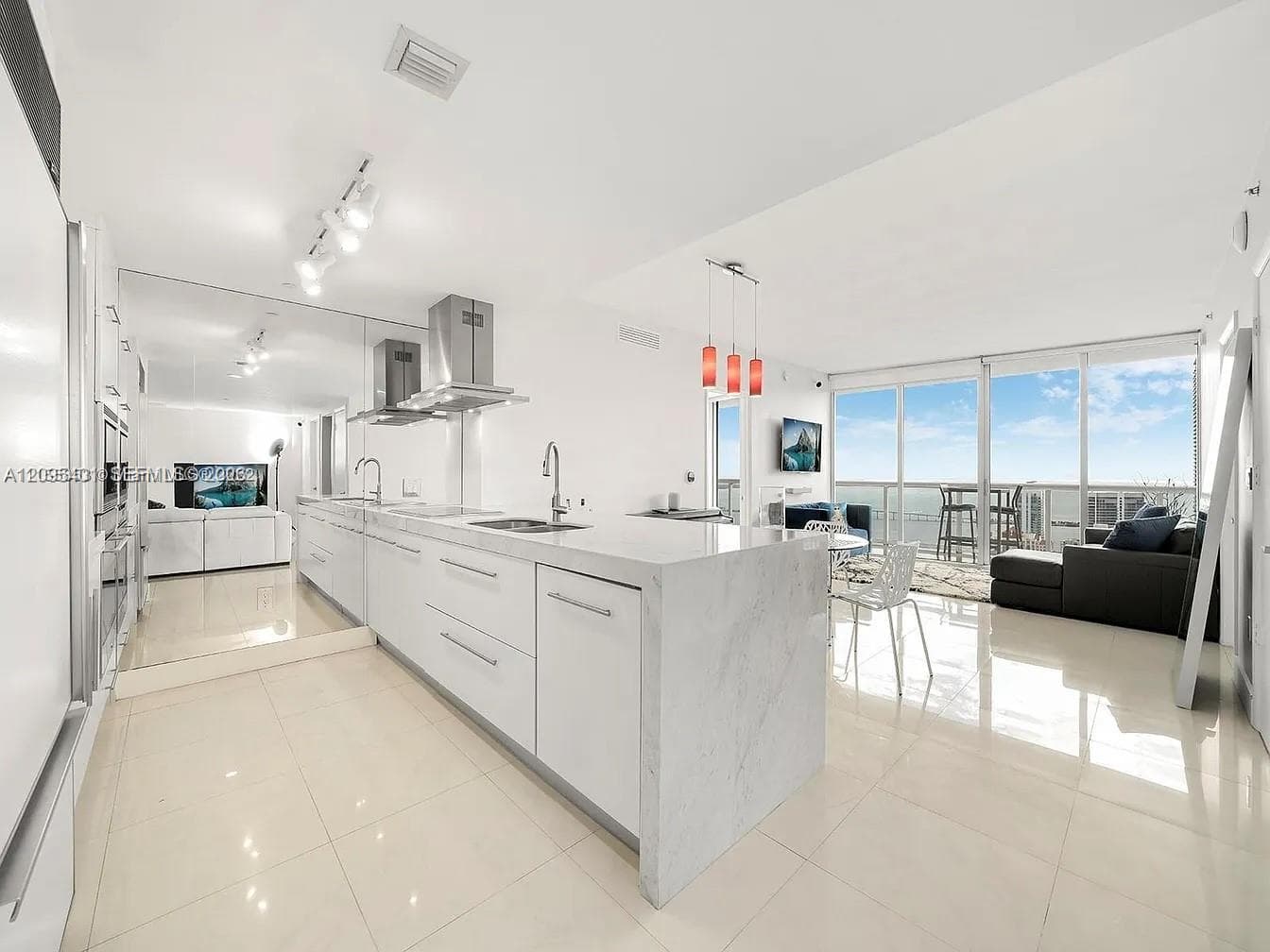 Icon Brickell II · #5505 in Miami - Photo 2