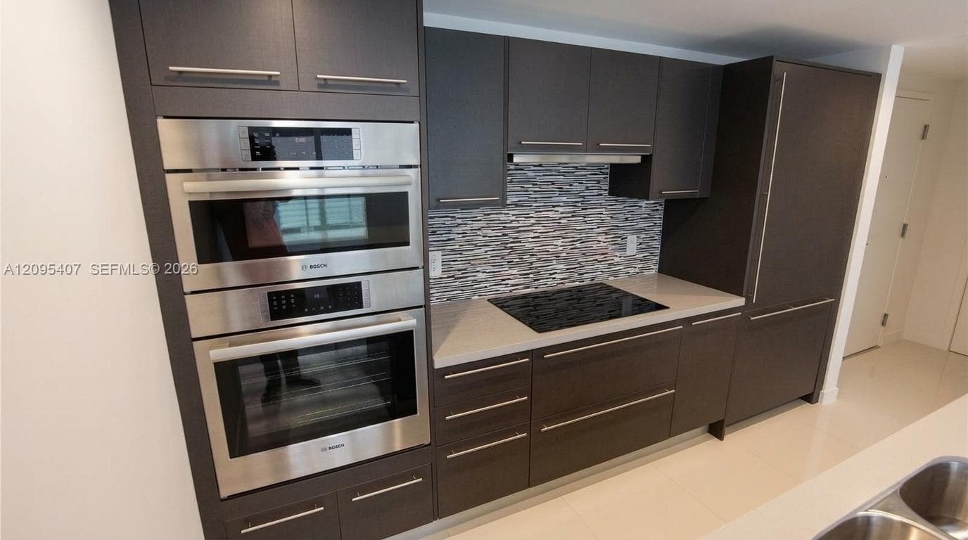GRAND BAY COMMONS SOUTH · #306 in Doral - Photo 2