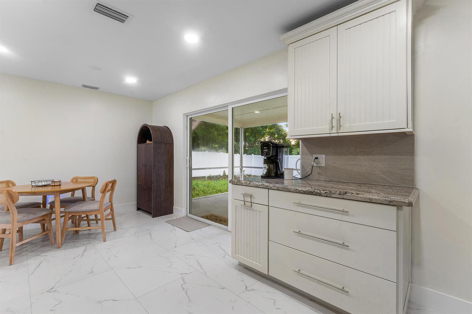 040-2350NikiJoLane-WestPalmBeach-FL-3341
