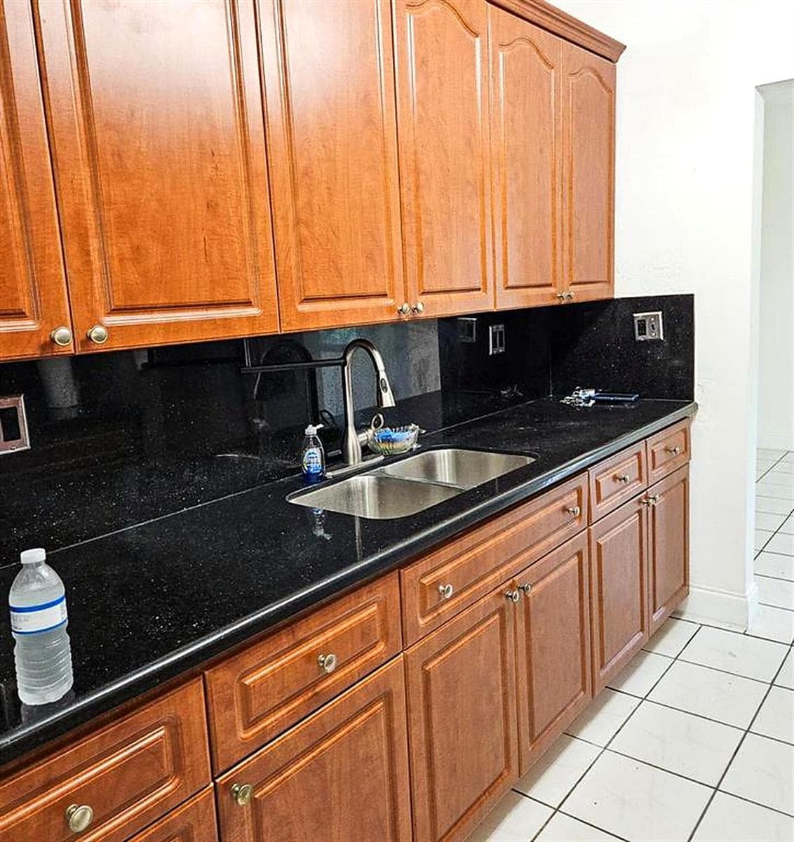 12_Kitchen_Sink_Alternate