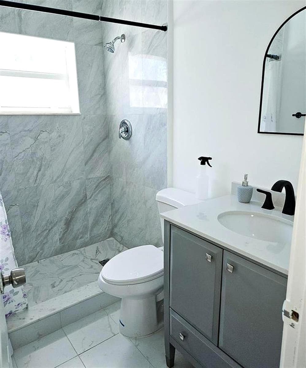 18_Bathroom_Vanity