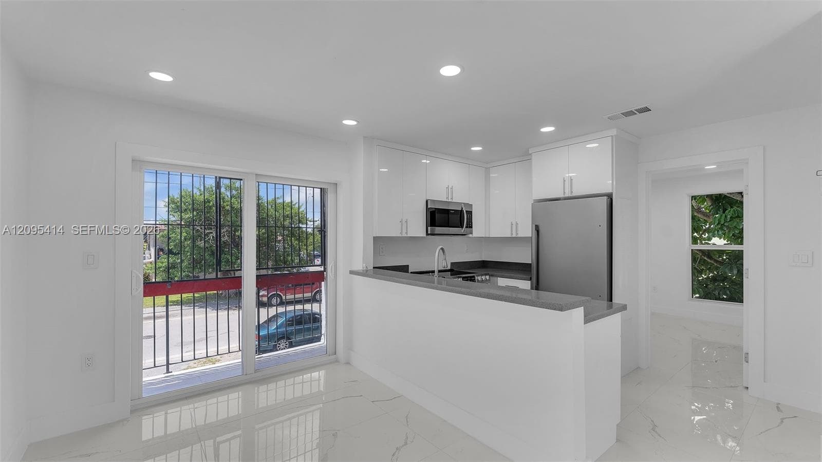 Colony Condo · #7 in Miami - Photo 1