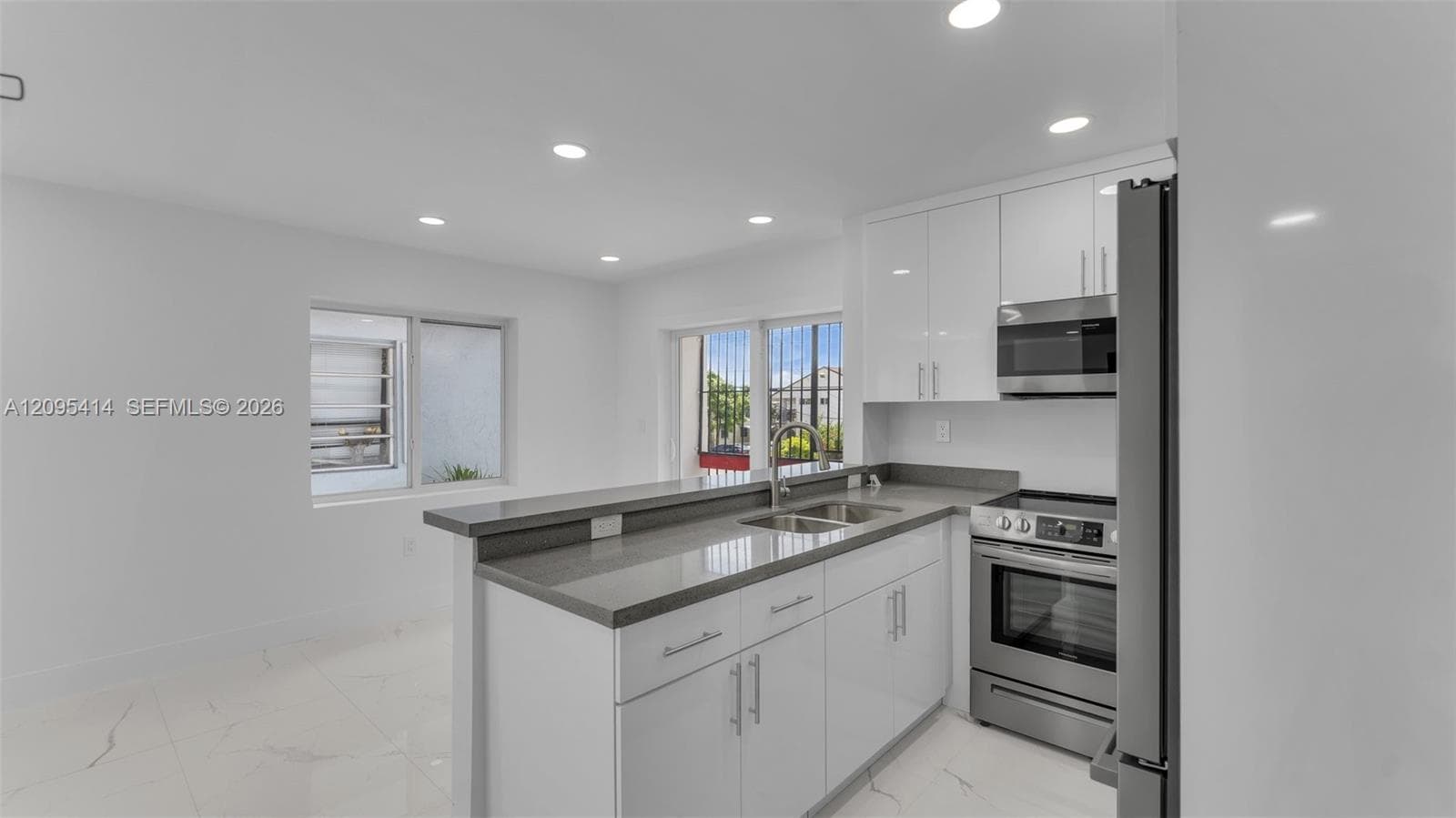 Colony Condo · #7 in Miami - Photo 10