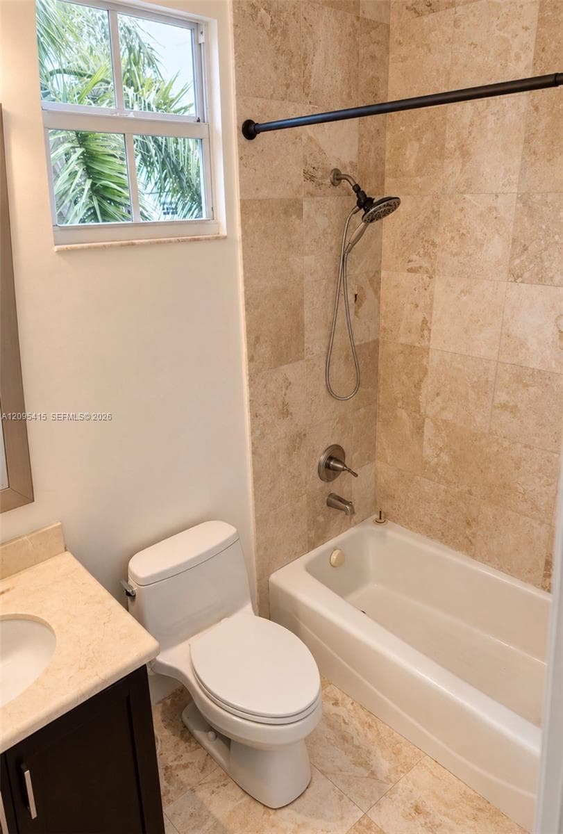 3870 NE 168th St #2 photo 30