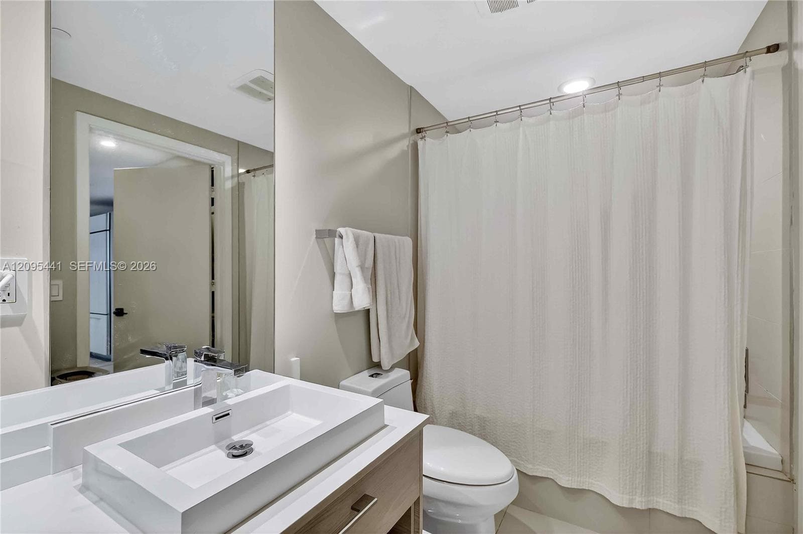Brickell Heights East · #3807 in Miami - Photo 13