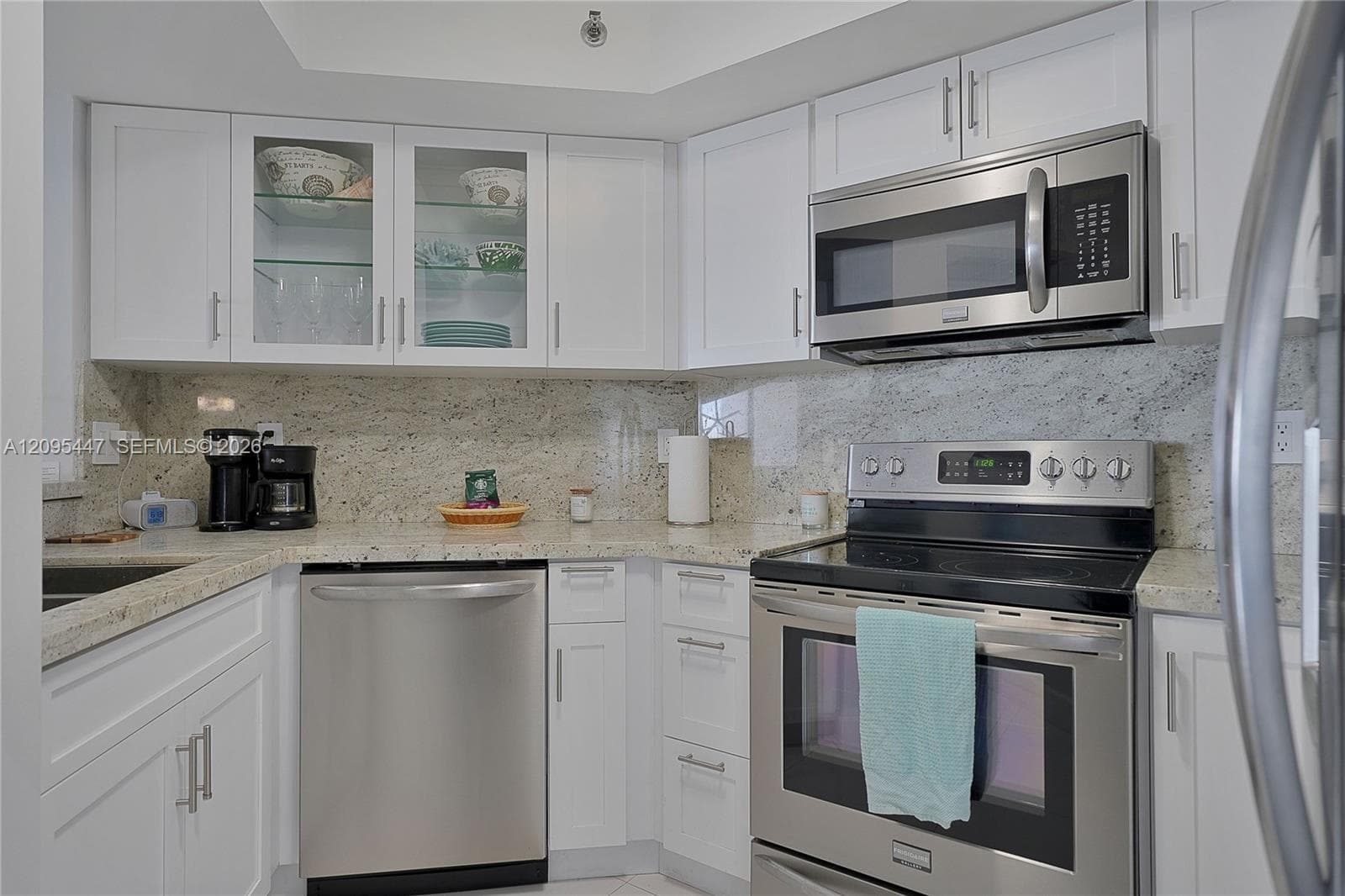 THE STERLING CONDO · #204 in Miami Beach - Photo 5