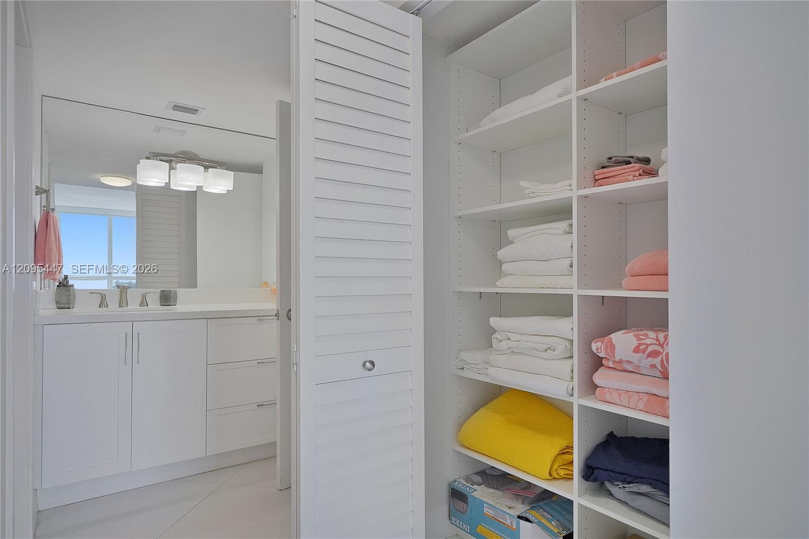 THE STERLING CONDO · #204 in Miami Beach - Photo 18