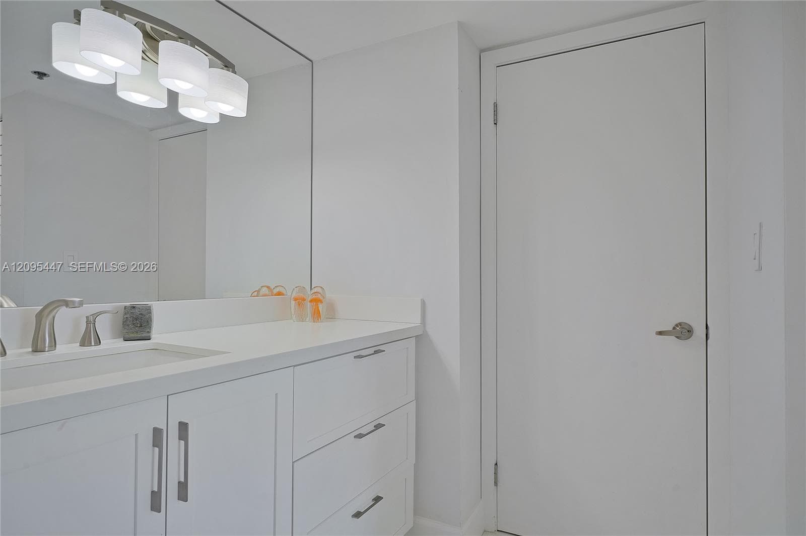THE STERLING CONDO · #204 in Miami Beach - Photo 19