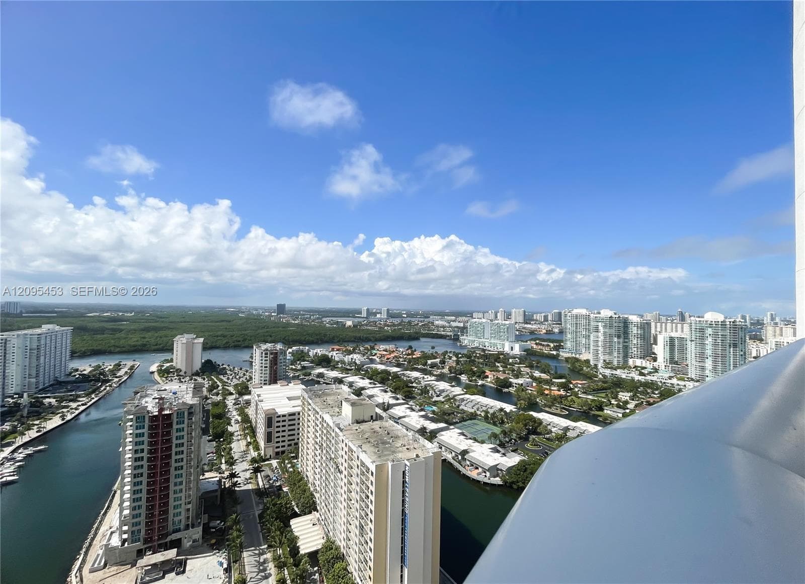 Trump Tower II · #2905 in Sunny Isles Beach - Photo 19