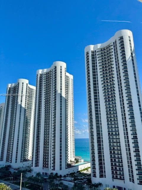 Trump Tower II · #2905 in Sunny Isles Beach - Photo 4