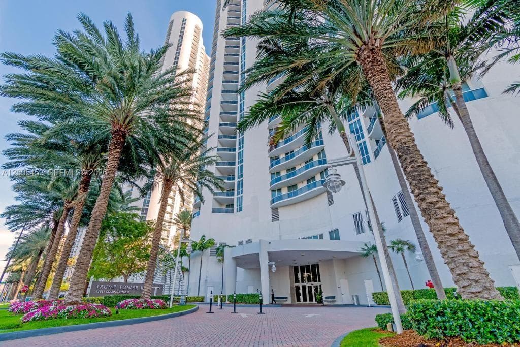 Trump Tower II · #2905 in Sunny Isles Beach - Photo 25