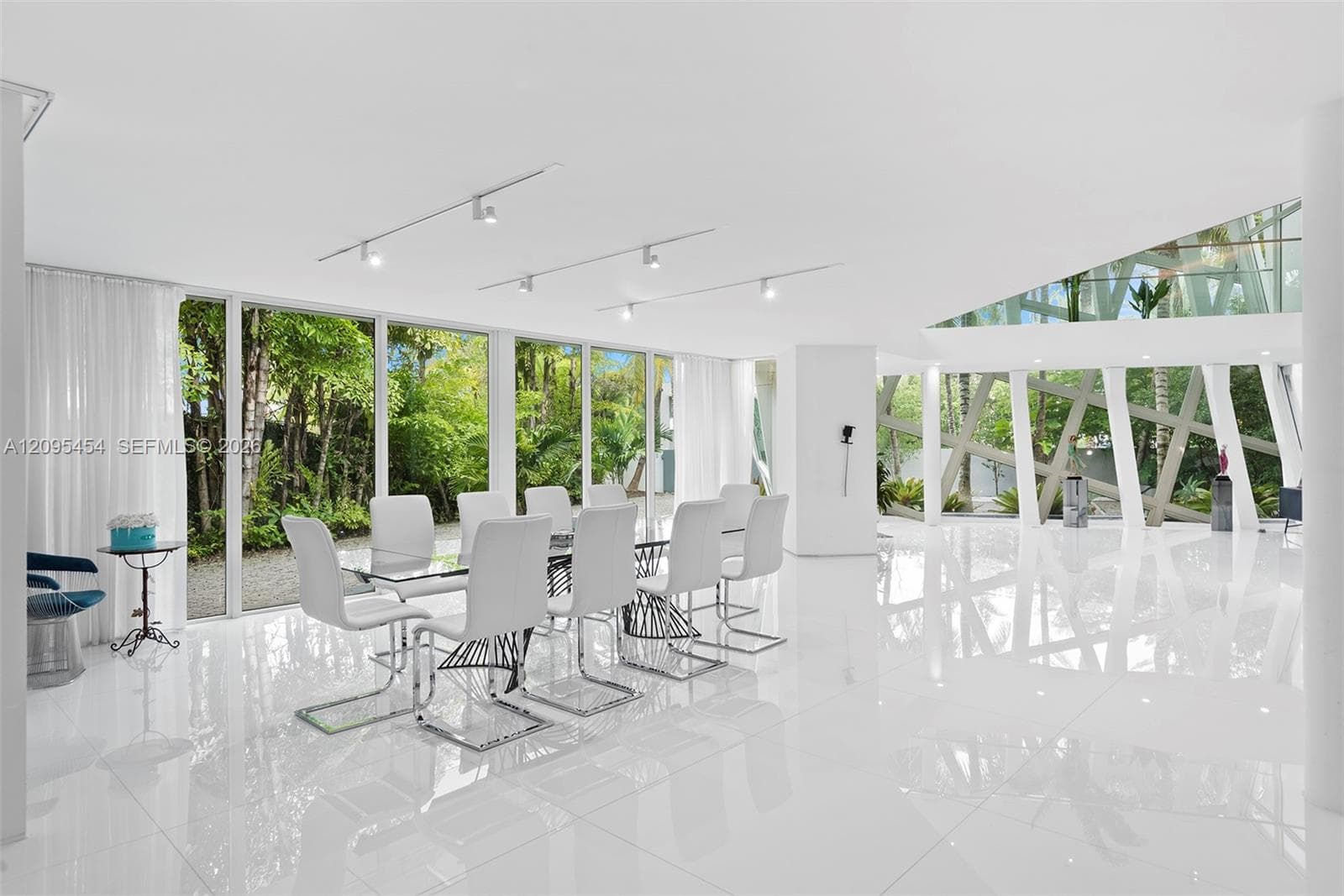 480 Ocean Blvd photo 42