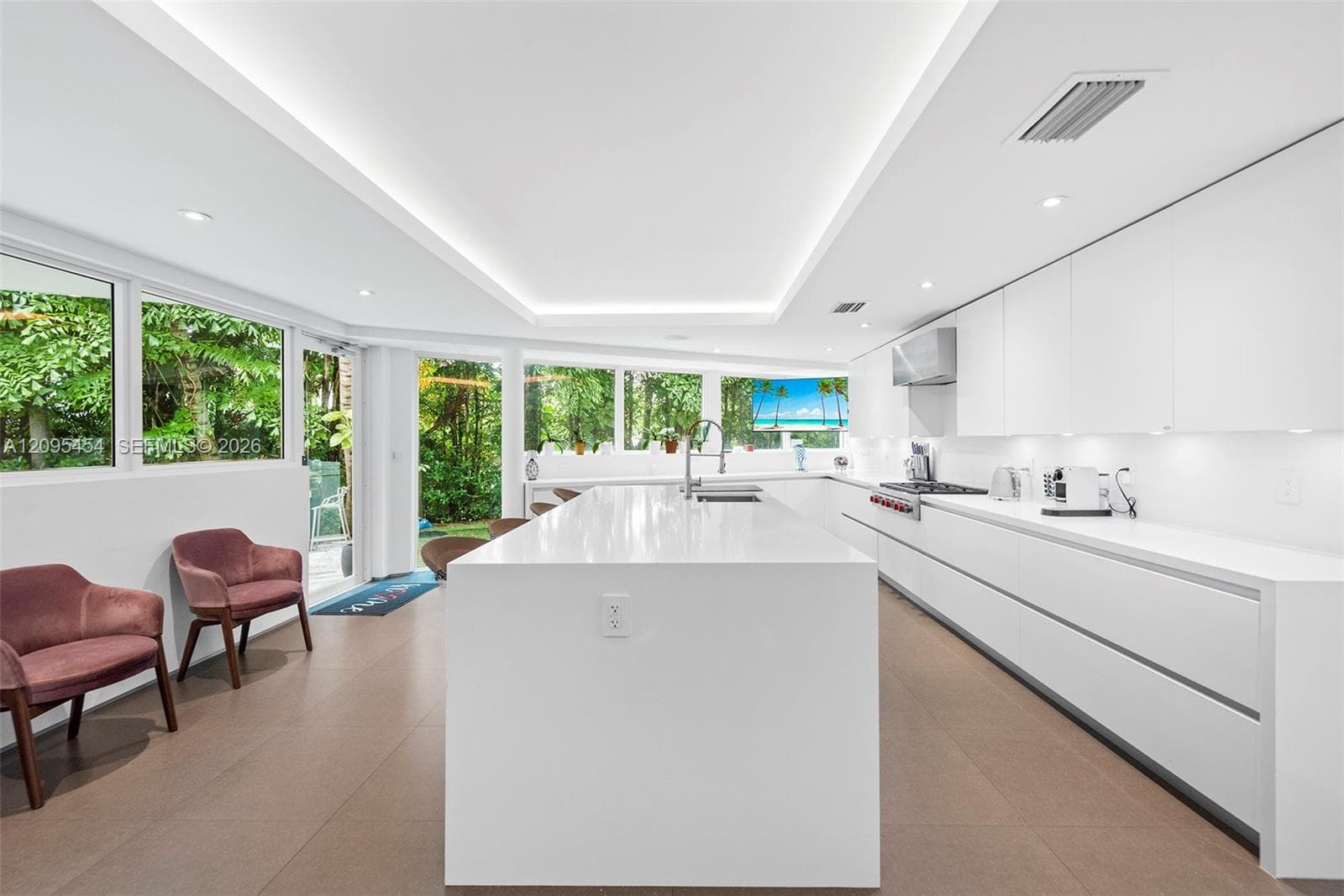 480 Ocean Blvd photo 43