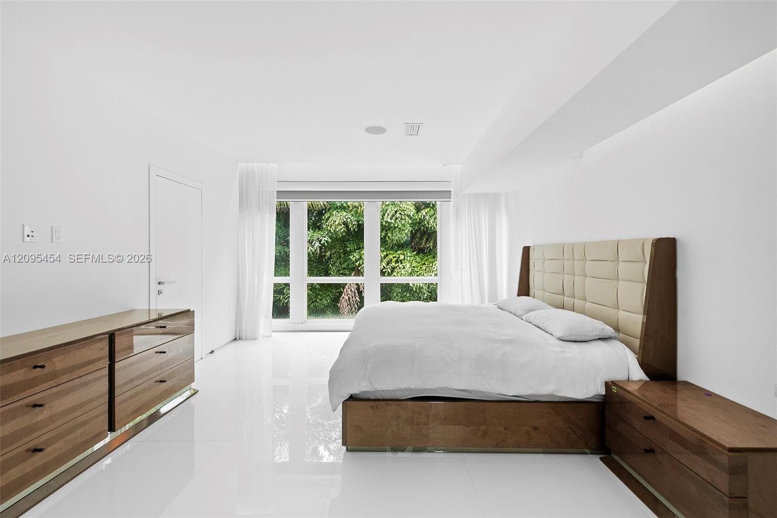 480 Ocean Blvd photo 57