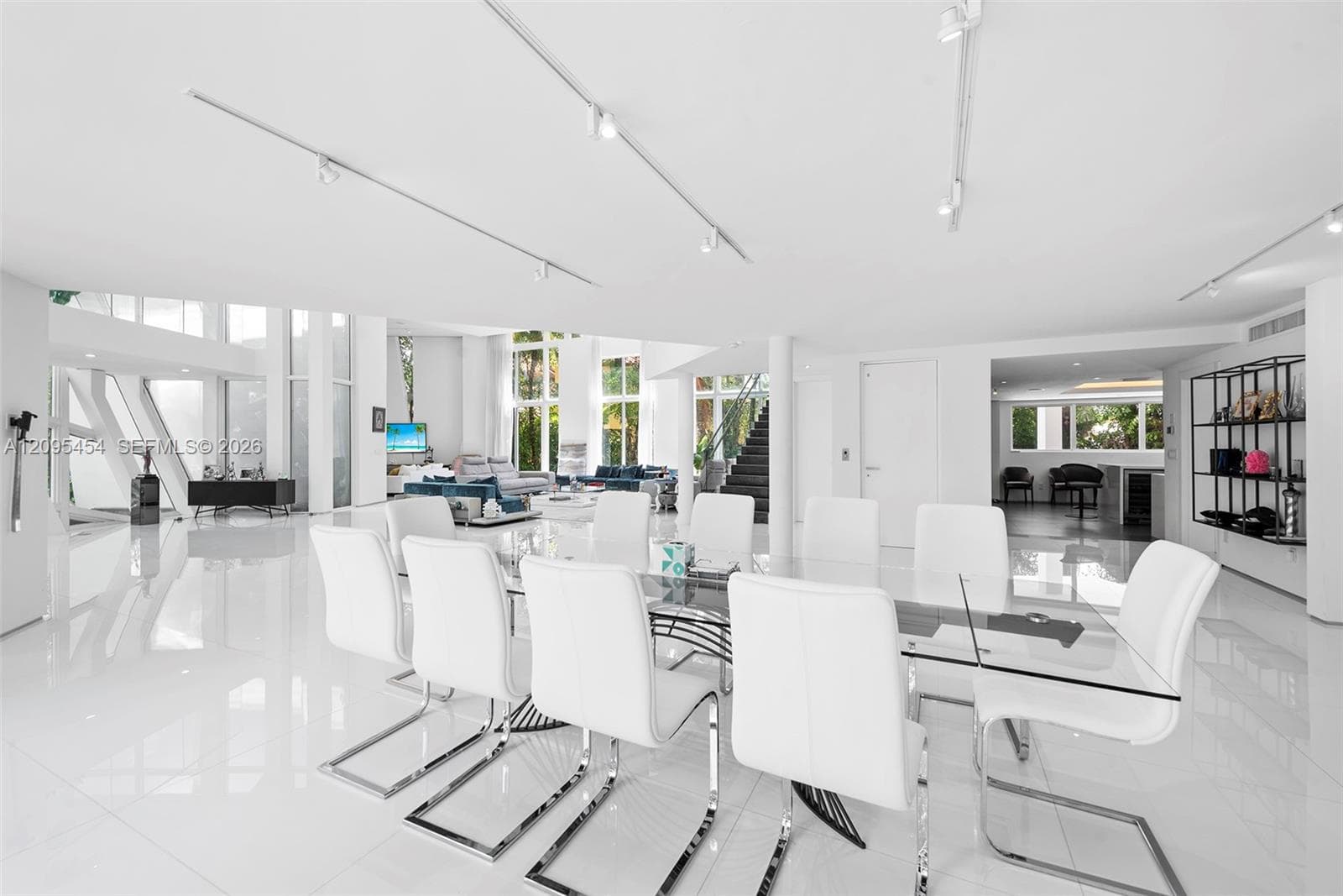 480 Ocean Blvd photo 32