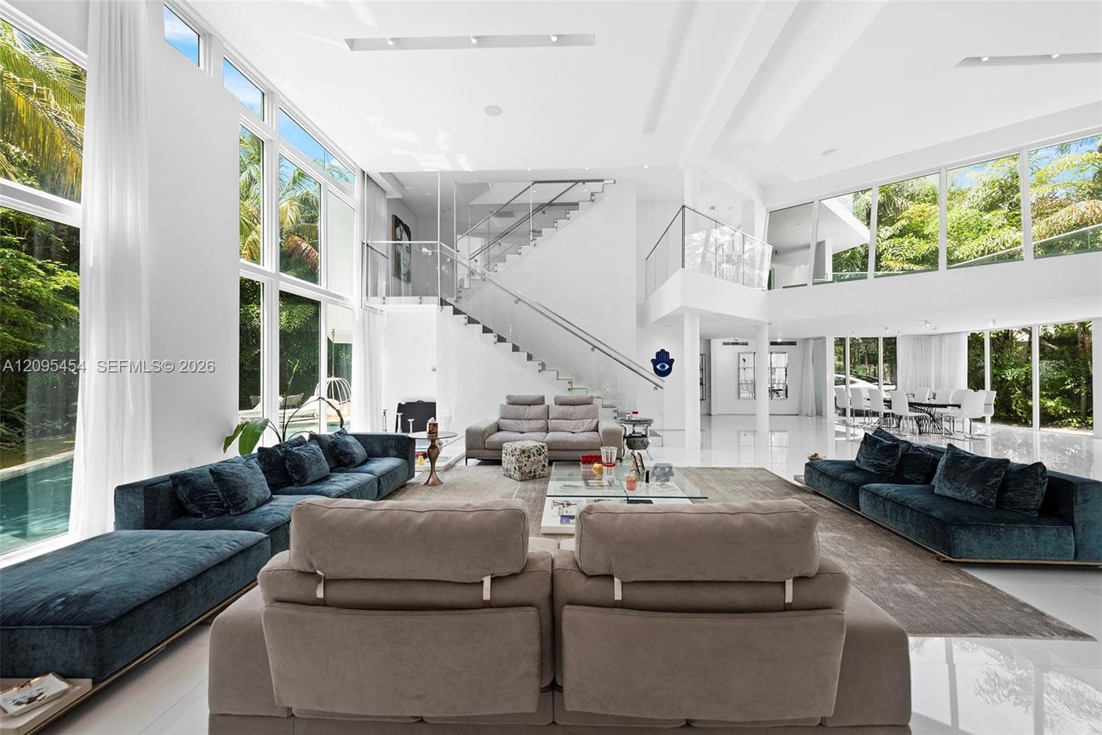 480 Ocean Blvd photo 28