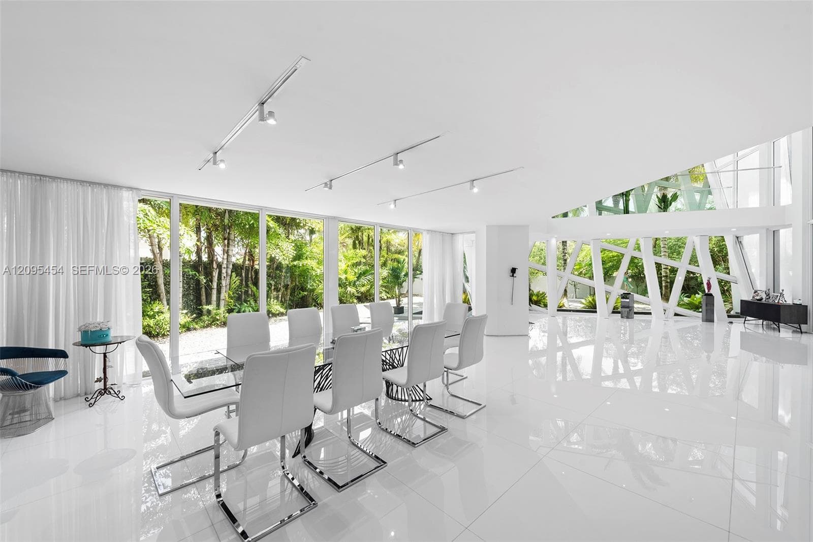 480 Ocean Blvd photo 30