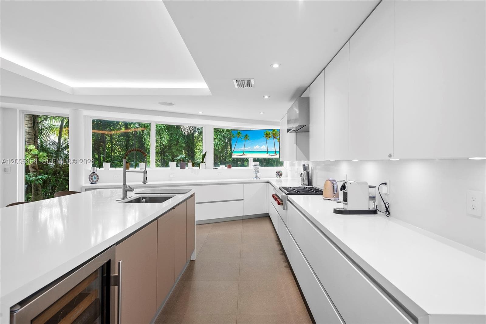 480 Ocean Blvd photo 45