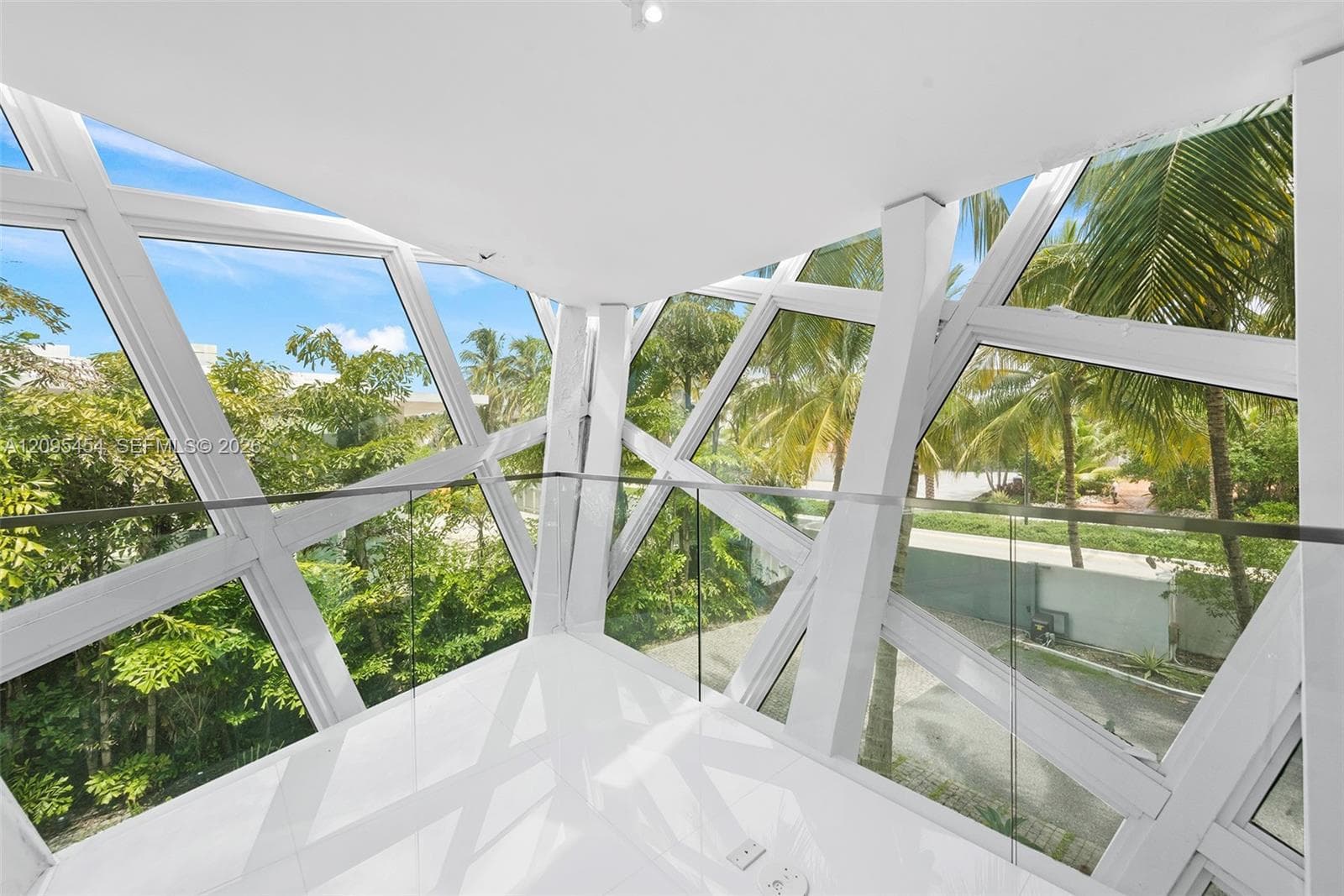 480 Ocean Blvd photo 37