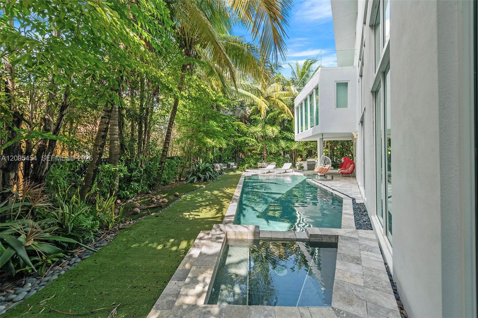 480 Ocean Blvd photo 19