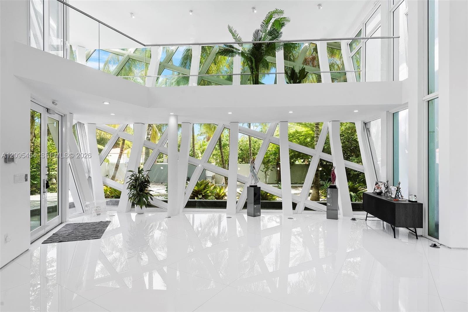 480 Ocean Blvd photo 4