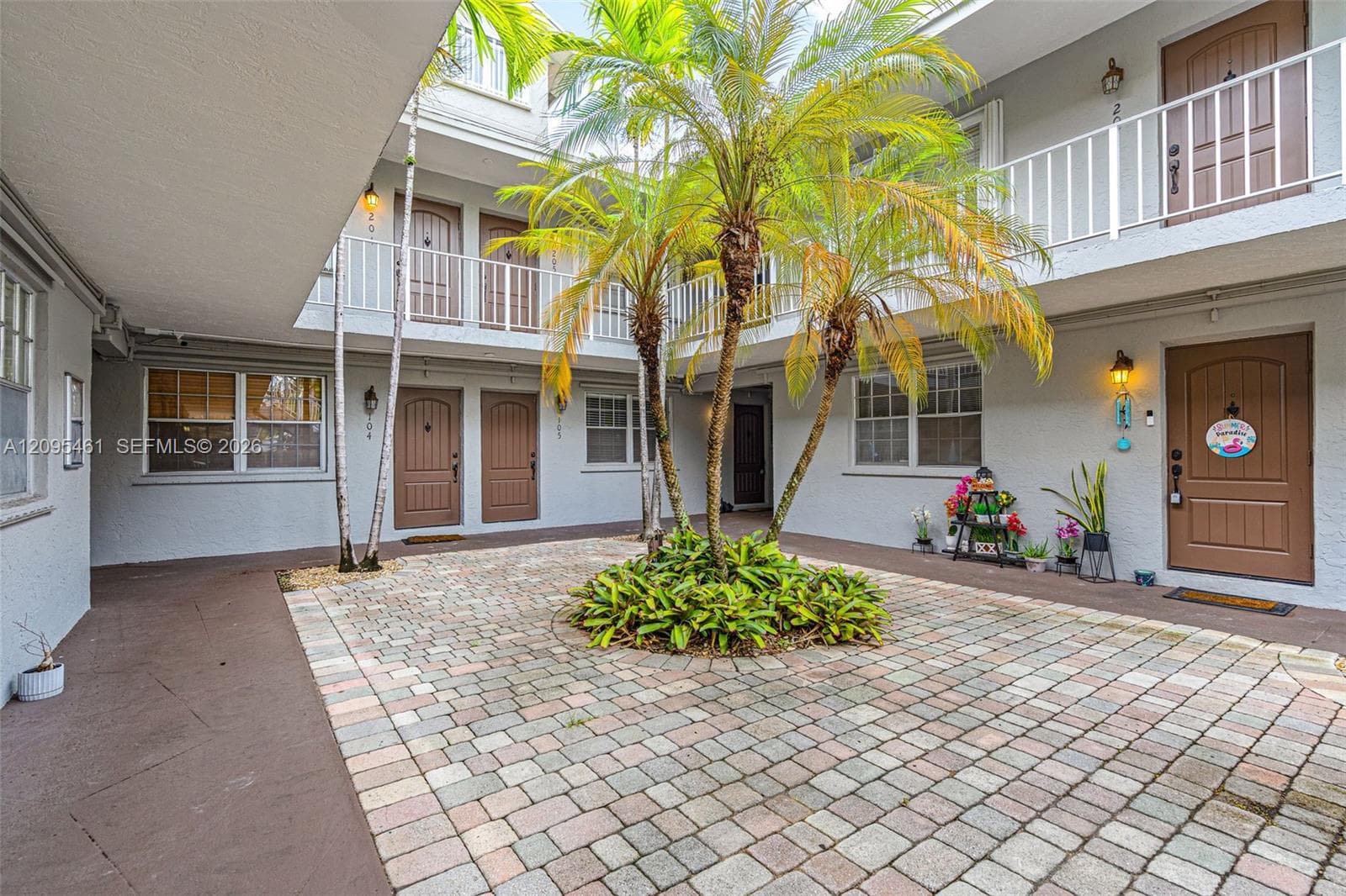 ELIZABETHAN CONDO · #105 in Fort Lauderdale - Photo 6